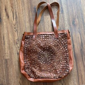 Old Trend Stellar Stud Tote